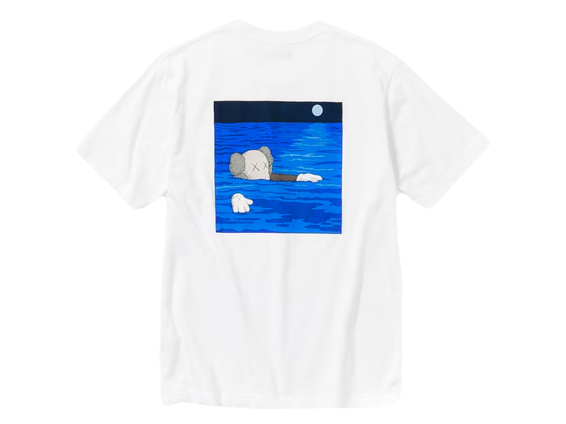 Uniqlo T-Shirt KAWS Artbook Cover