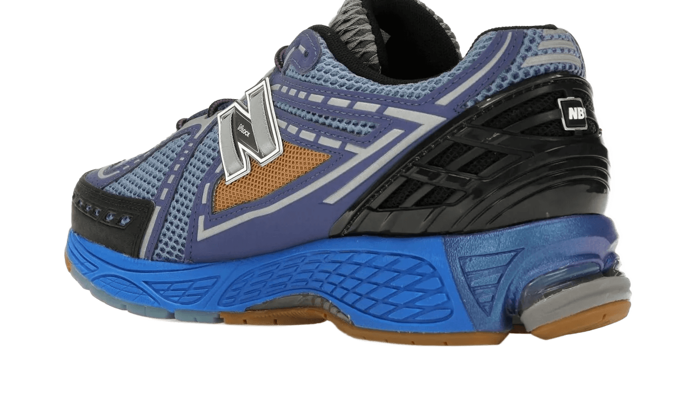 1906R Action Bronson Medusa Azul