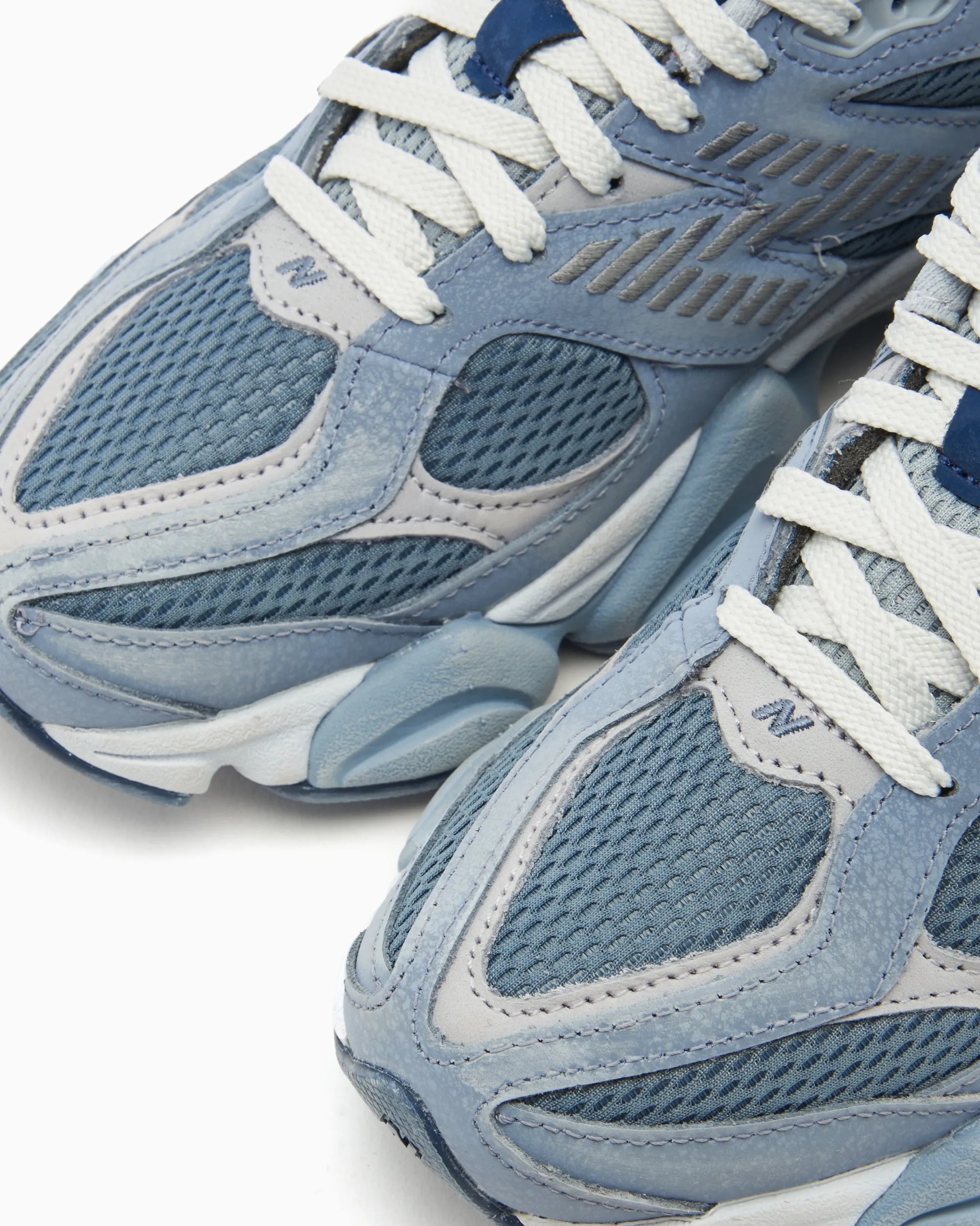 9060 Arctic Gray
