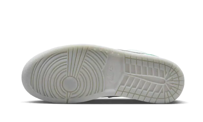 Air Jordan 1 Low SE New Emerald Gray