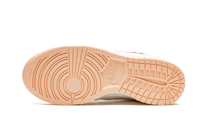 Dunk High Crimson Tint