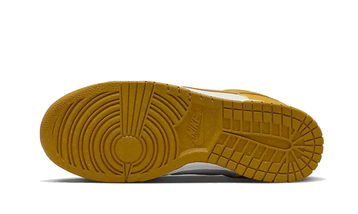 Dunk Low Next Nature Light Curry