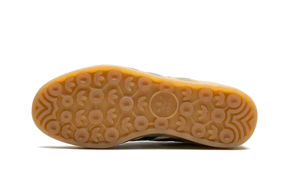 Gazelle Indoor Cream White Collegiate Green Gum