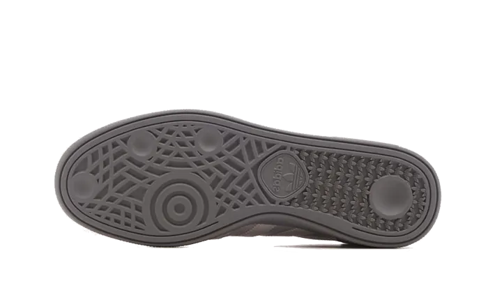 Handball Spezial Triple Grey