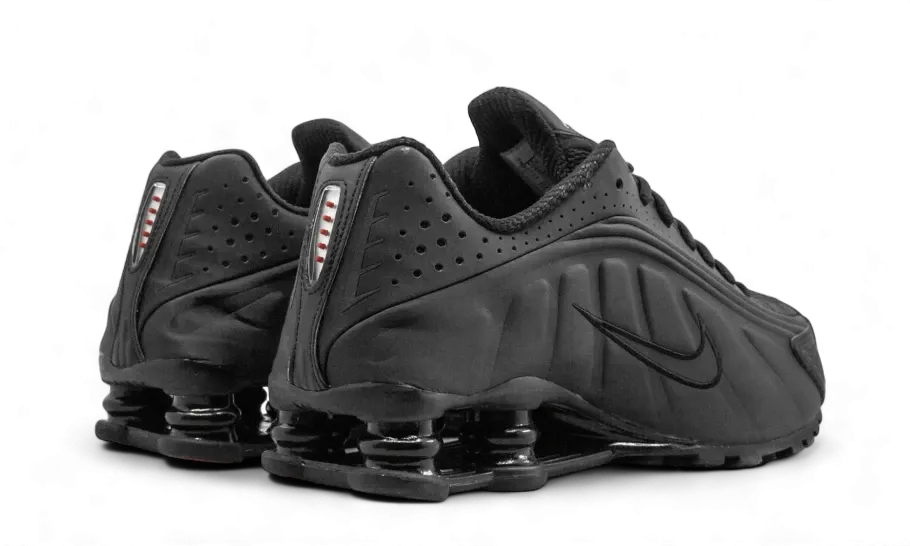 Shox R4 Black