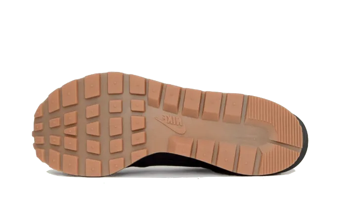 Vaporwaffle Sacai Black Gum