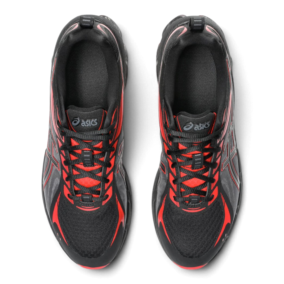 Baskets We Have It ASICS Gel-Quantum 180 VIII noires et rouges en mesh avec détails en cuir synthétique vue de dessus