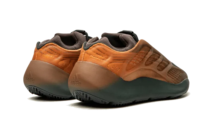 Yeezy 700 V3 Copper Fade
