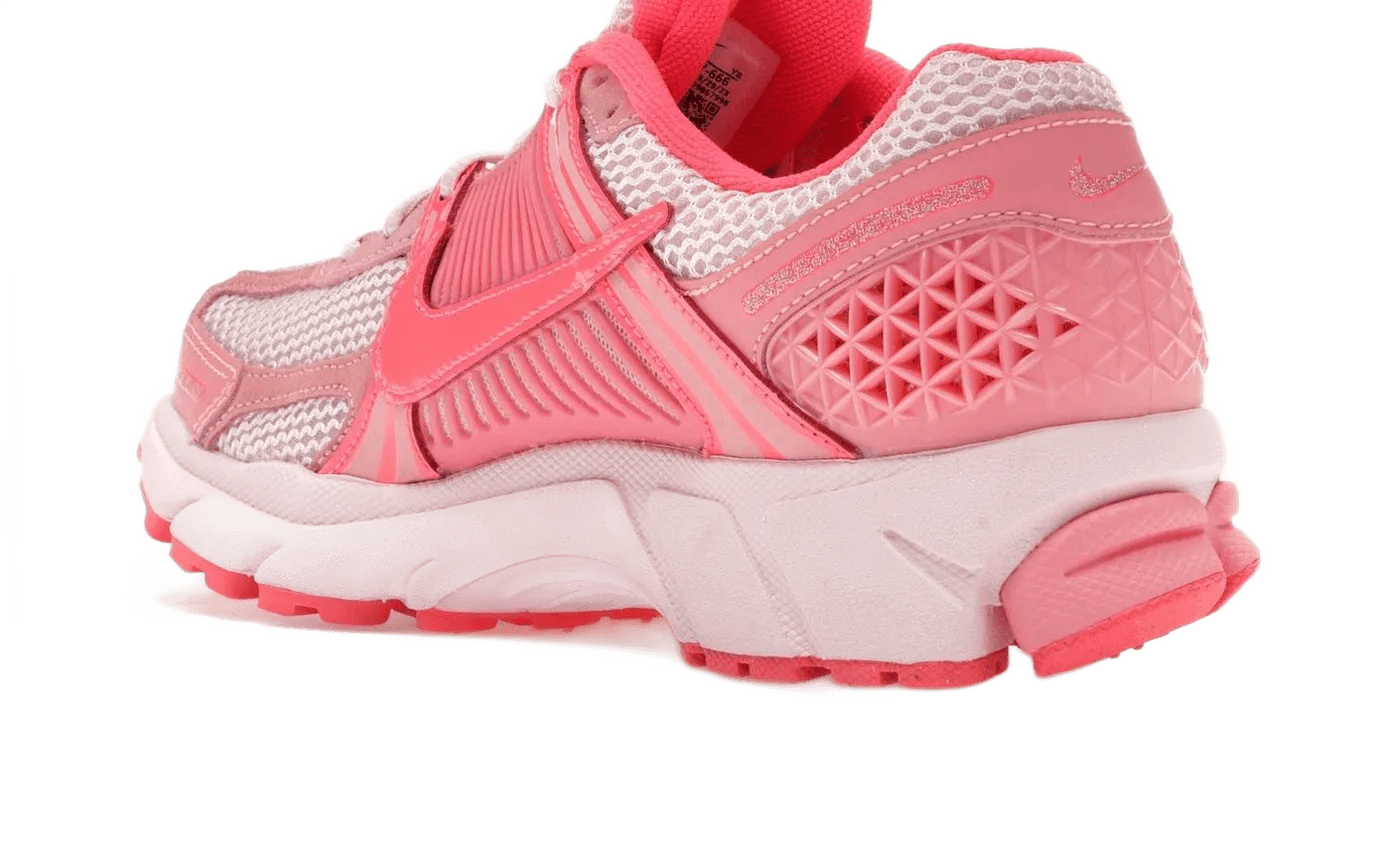 Zoom Vomero 5 Coral Chalk Hot Punch