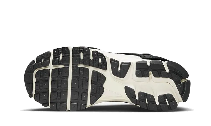 Zoom Vomero 5 Timeless Panda Dunk