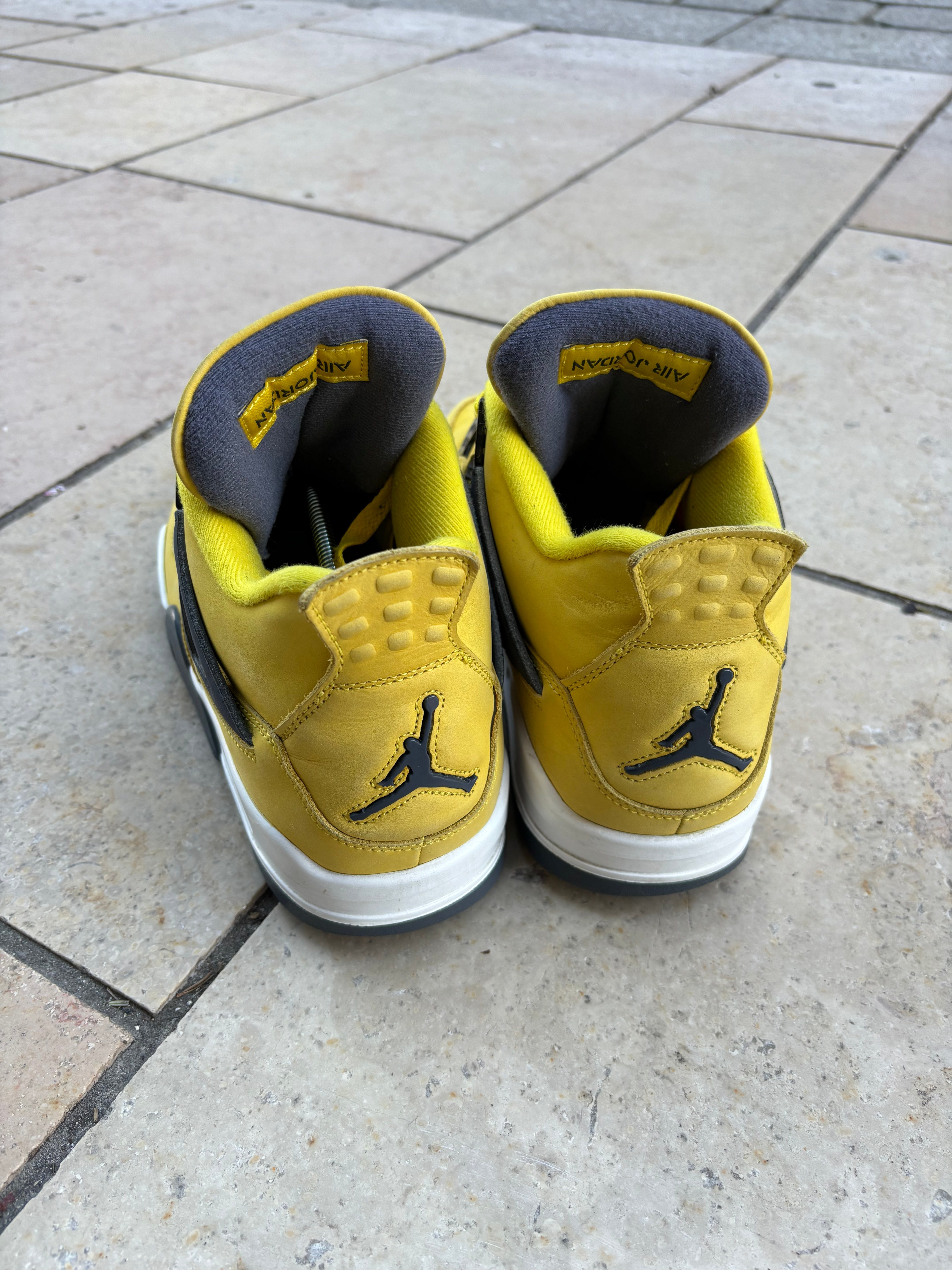 Air Jordan 4 Retro Tour Yellow (Lightning) 44