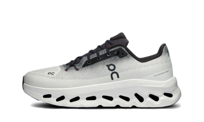 Running Cloudtilt Black Ivory