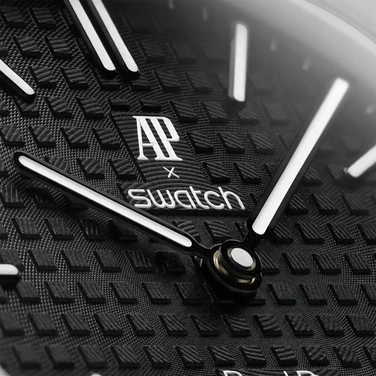 Swatch x Audemars Piguet Bioceramic Royal Pop Ocho Negro SSX03W101N