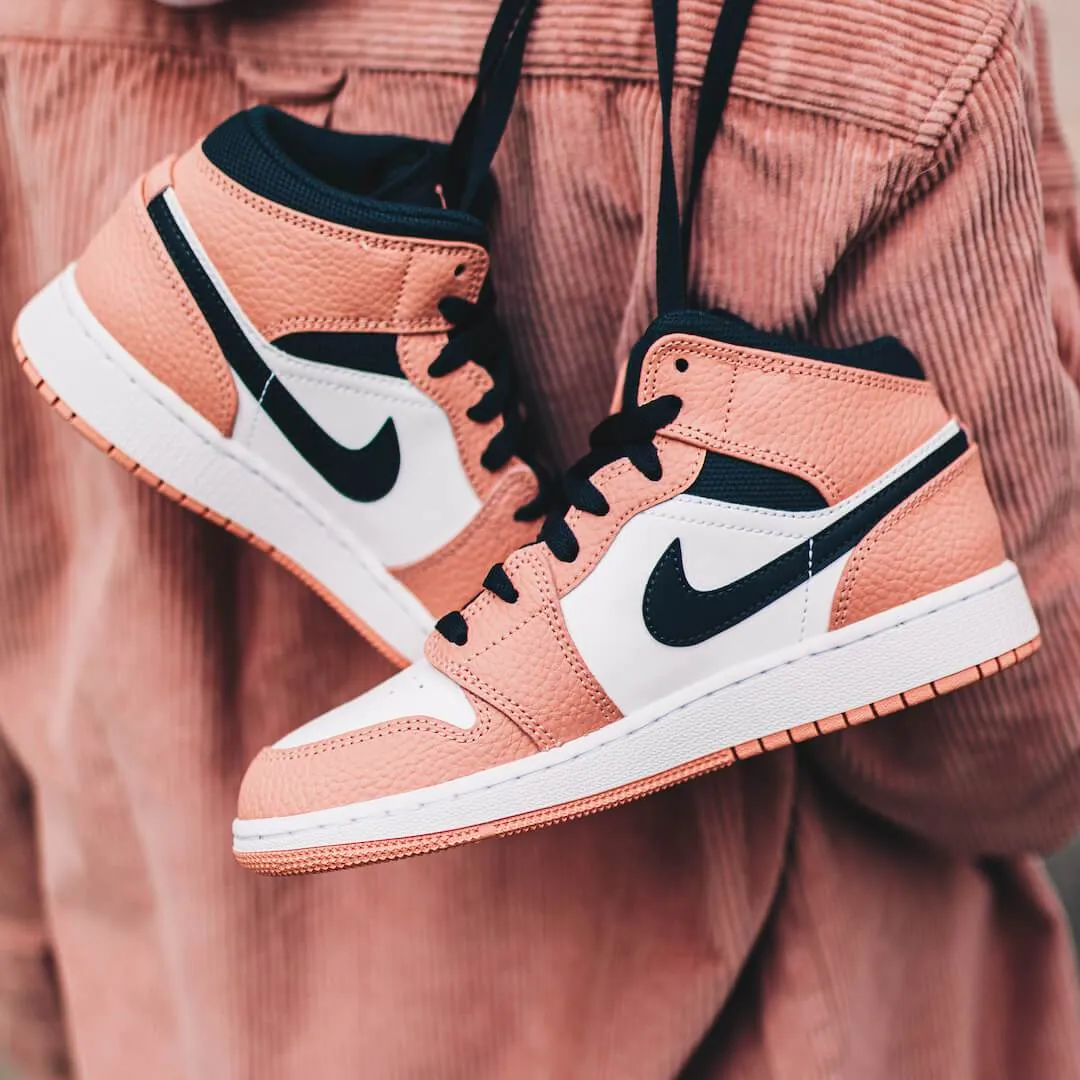 Air Jordan 1 Mid Pink Quartz