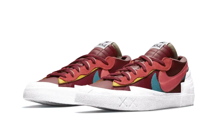 Blazer Low Sacai Kaws Team Red