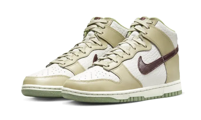 Dunk High White Tan