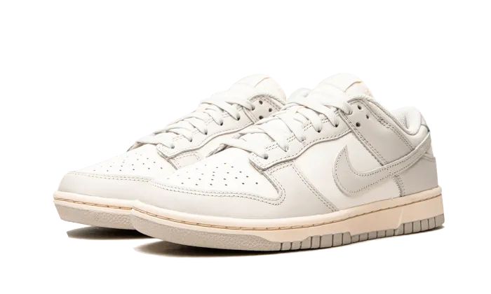 Dunk Low Light Bone