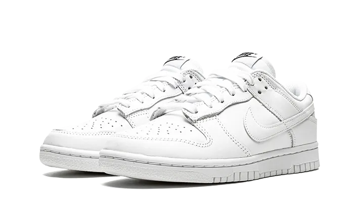 Dunk Low Triple White (2021)