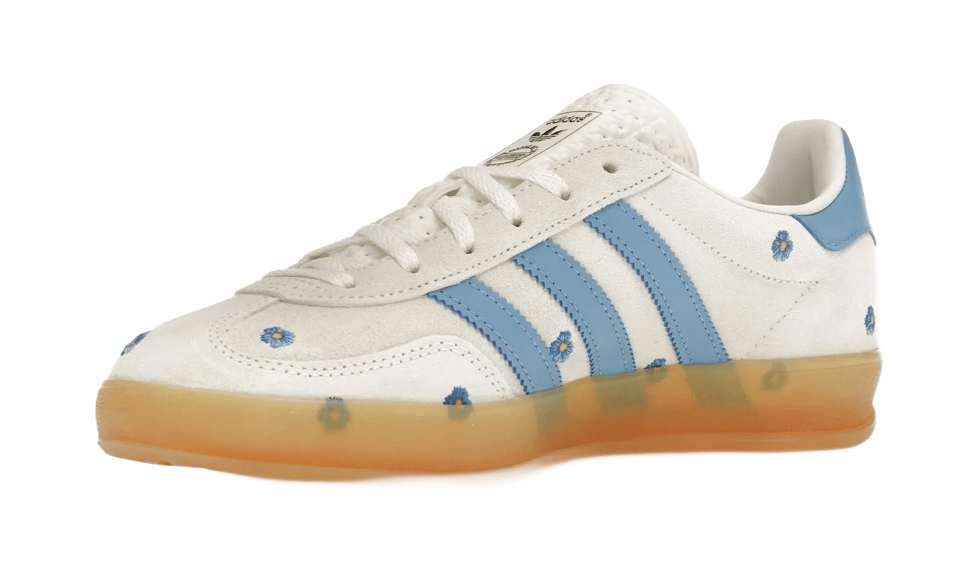 Gazelle Indoor Light Blue Floral