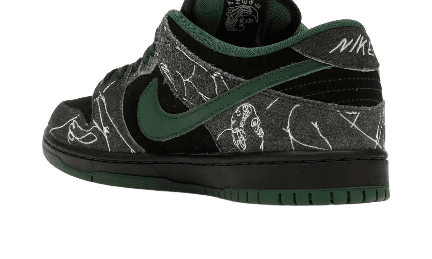 SB Dunk Low There Skateboards