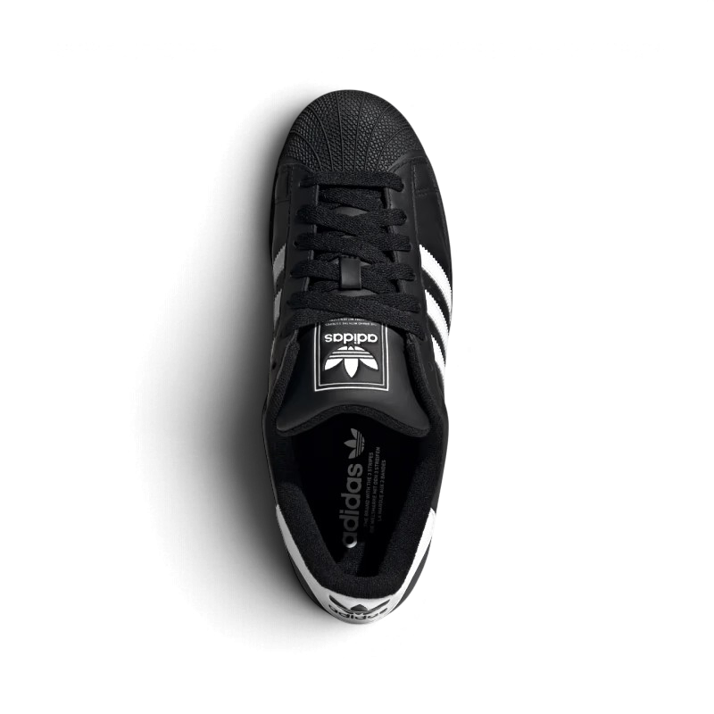 Baskets We Have It adidas Superstar 2 en cuir noir avec bandes blanches et bout en caoutchouc iconique