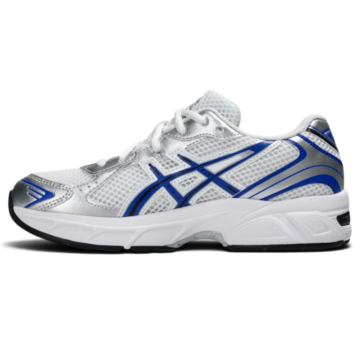 Baskets We Have It ASICS Gel-1130 pour enfant en mesh blanc avec détails argentés et accents bleus, vue latérale.