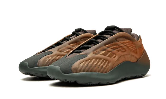 Yeezy 700 V3 Copper Fade