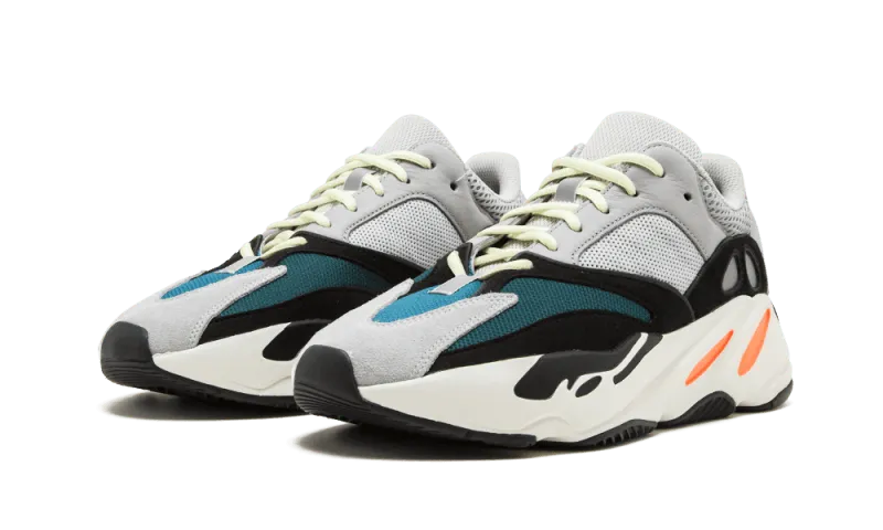 Yeezy 700 Wave Runner Solid Grey